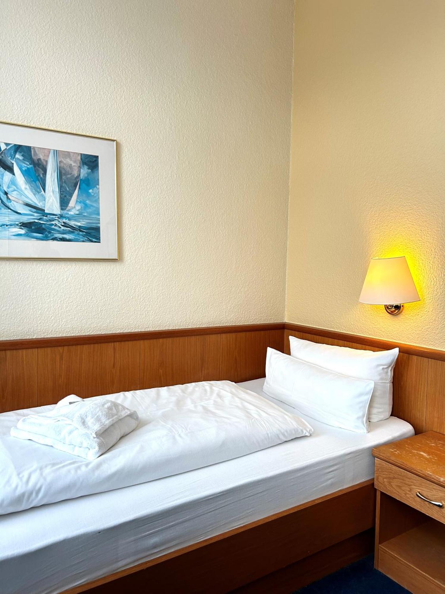 Sure Hotel By Best Western Wilhelmshaven City Вільгельмсгафен Екстер'єр фото